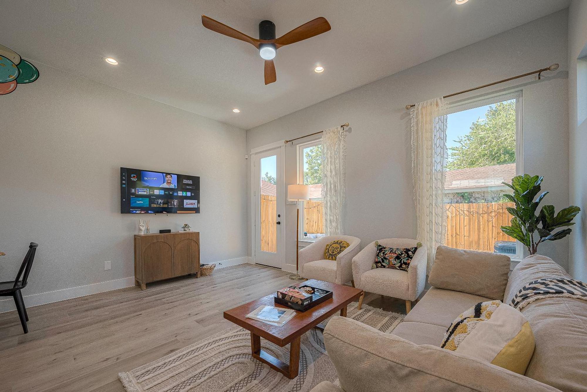 Modern Home Near Downtown With Fast Wifi, Bbq, Games & Ev Equipped! Houston Buitenkant foto