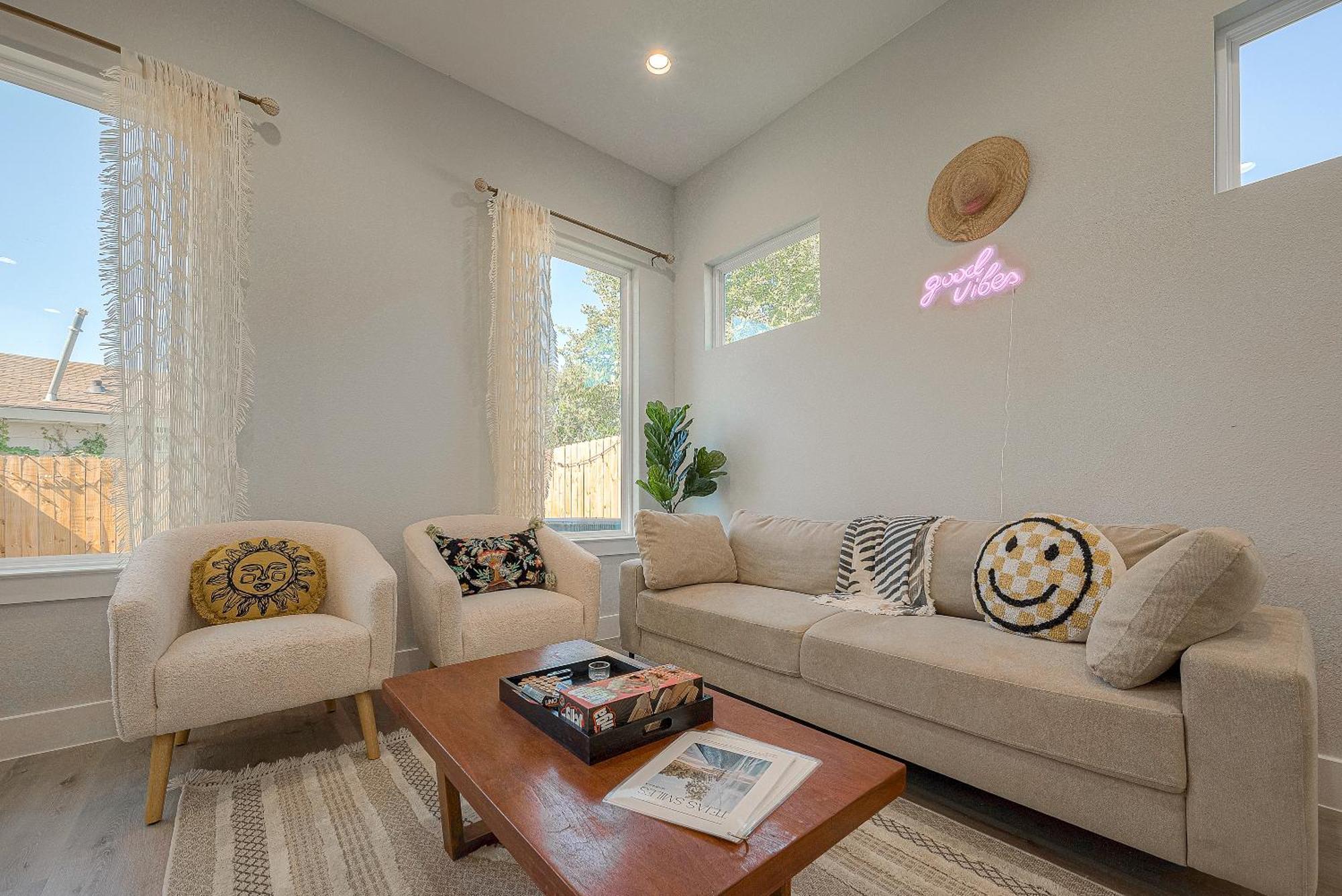 Modern Home Near Downtown With Fast Wifi, Bbq, Games & Ev Equipped! Houston Buitenkant foto